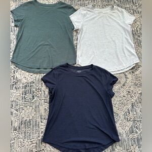 Workout top breath on Bundle- Old Navy